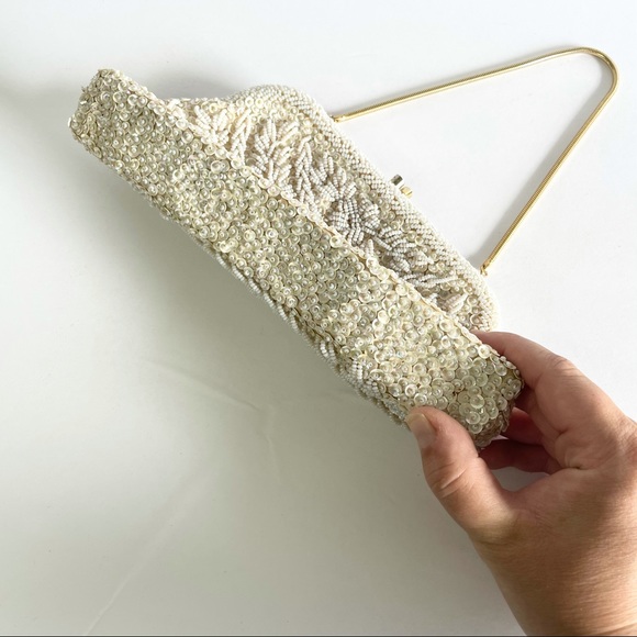 Vintage Handmade Beaded Kiss Lock Evening Hand Bag - Picture 8 of 15